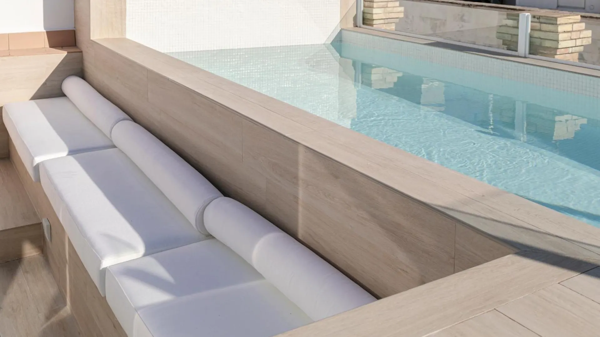 Isg Apartments Faustino 45 إشبيلية
