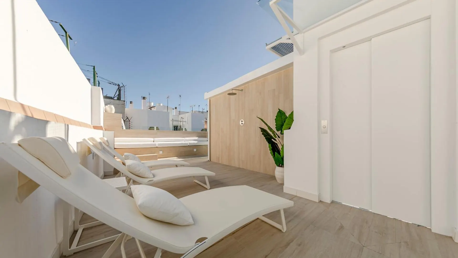 Isg Apartments Faustino 45 إشبيلية