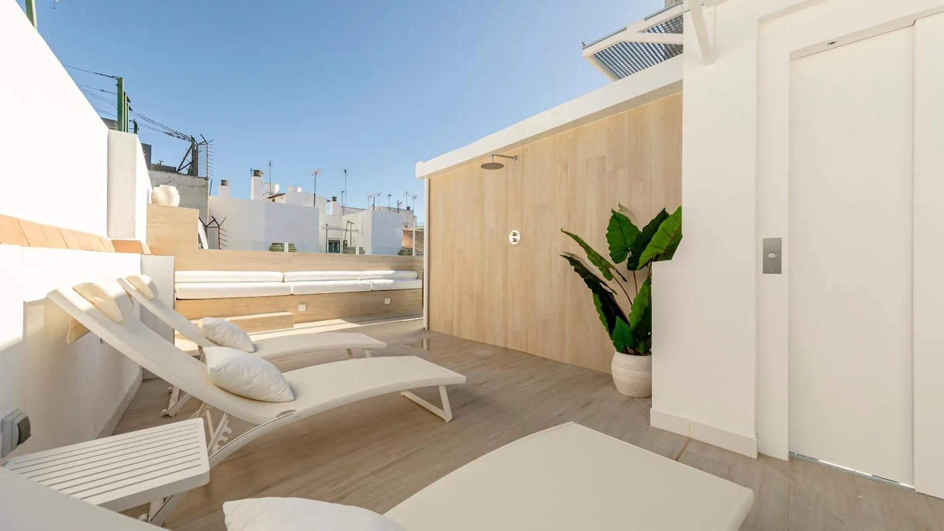 Isg Apartments Faustino 45 إشبيلية
