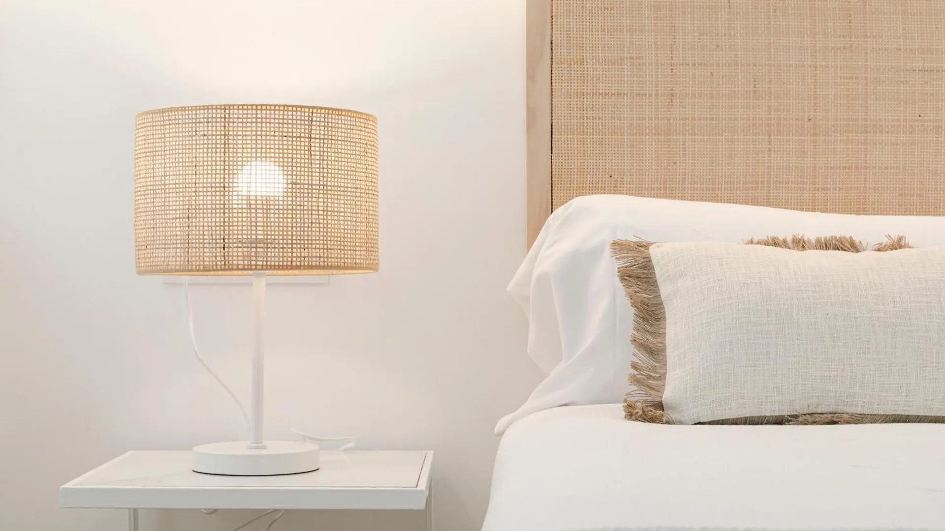 Isg Apartments Faustino 45 إشبيلية