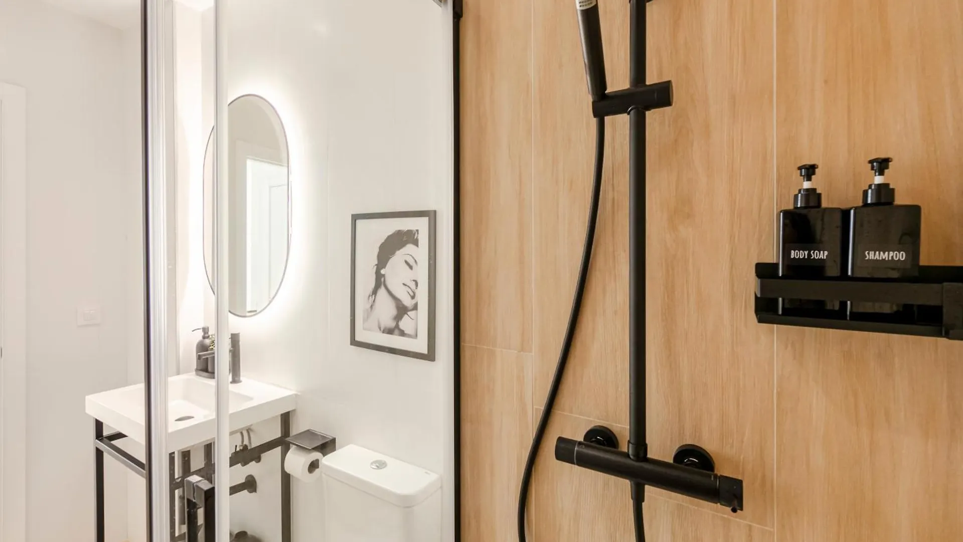 Isg Apartments Faustino 45 إشبيلية