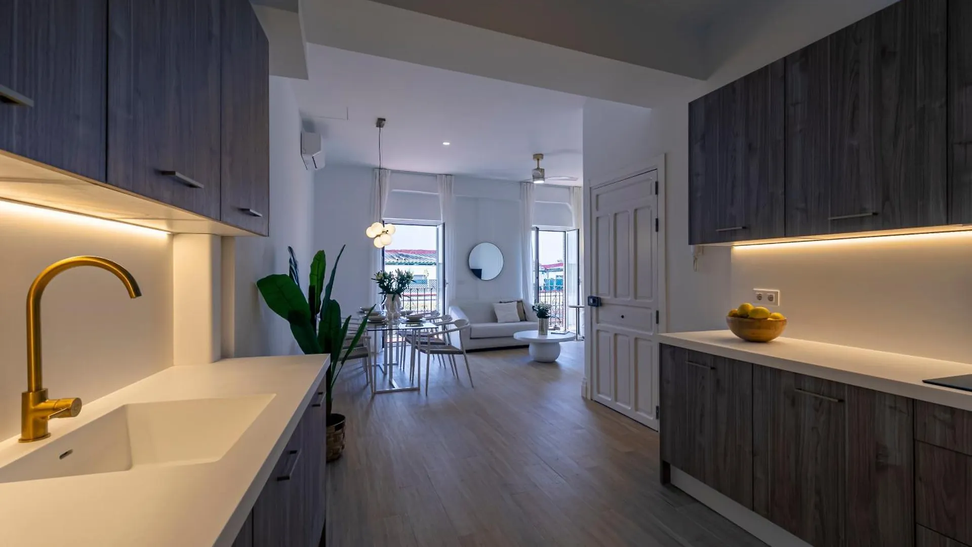 Isg Apartments Faustino 45 إشبيلية