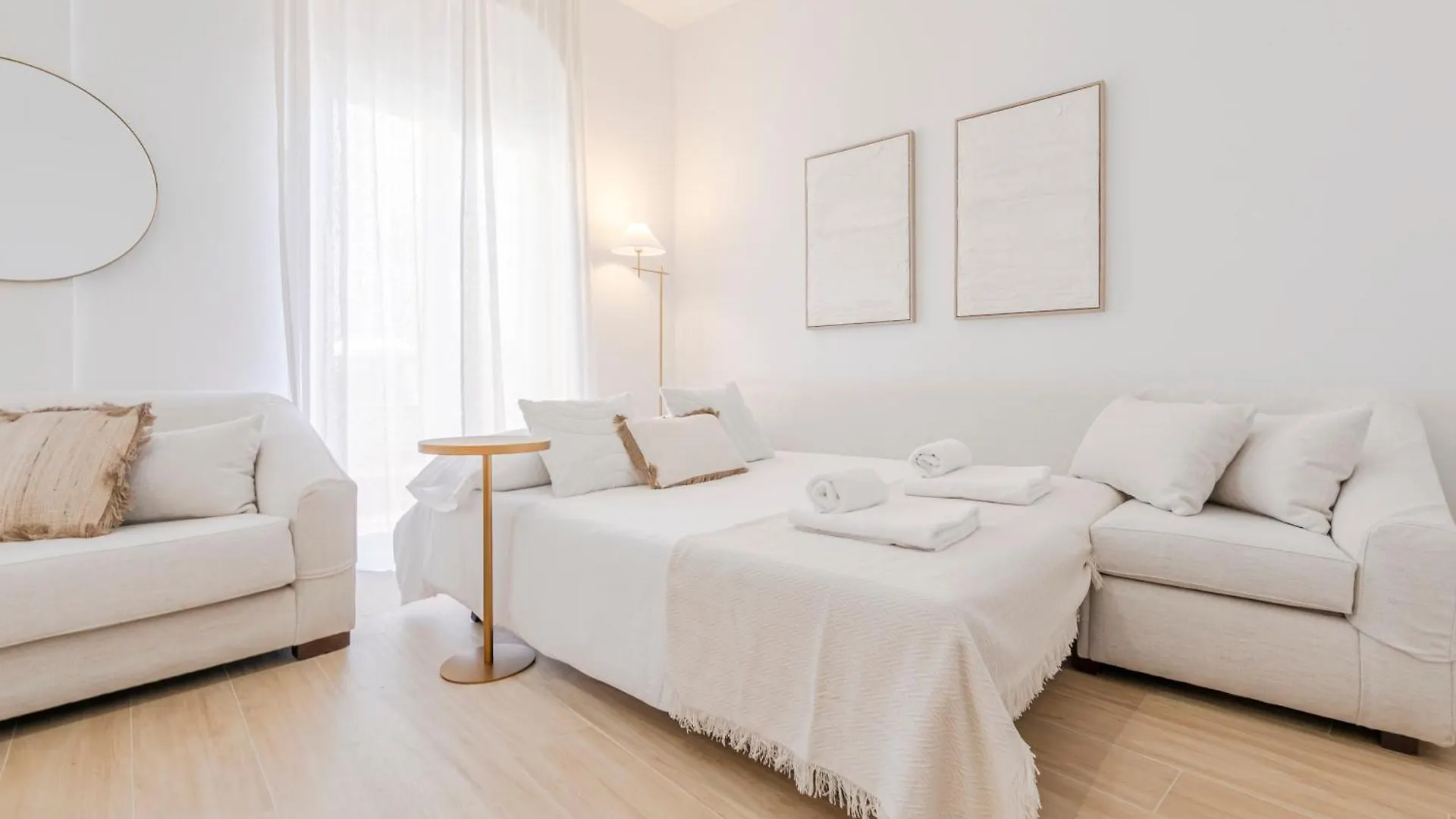 Isg Apartments Faustino 45 إشبيلية