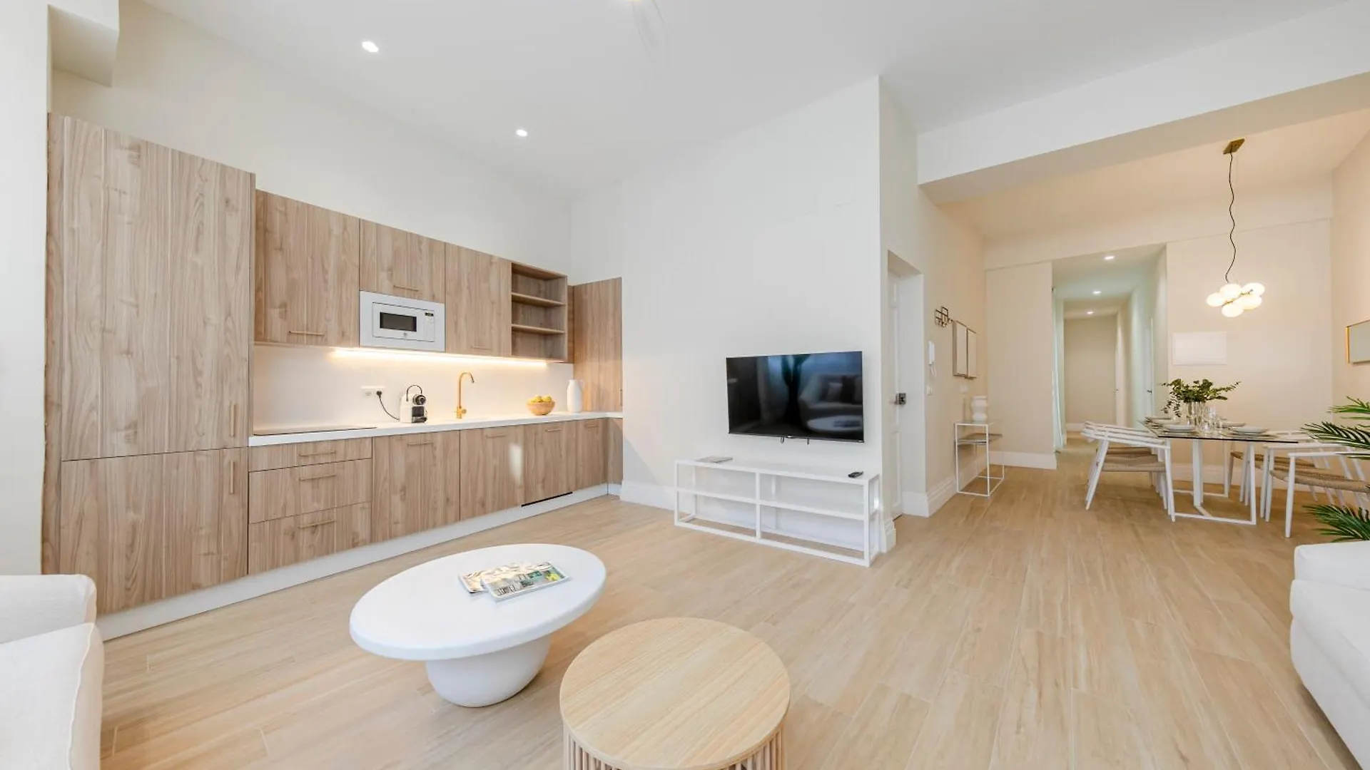 Isg Apartments Faustino 45 إشبيلية