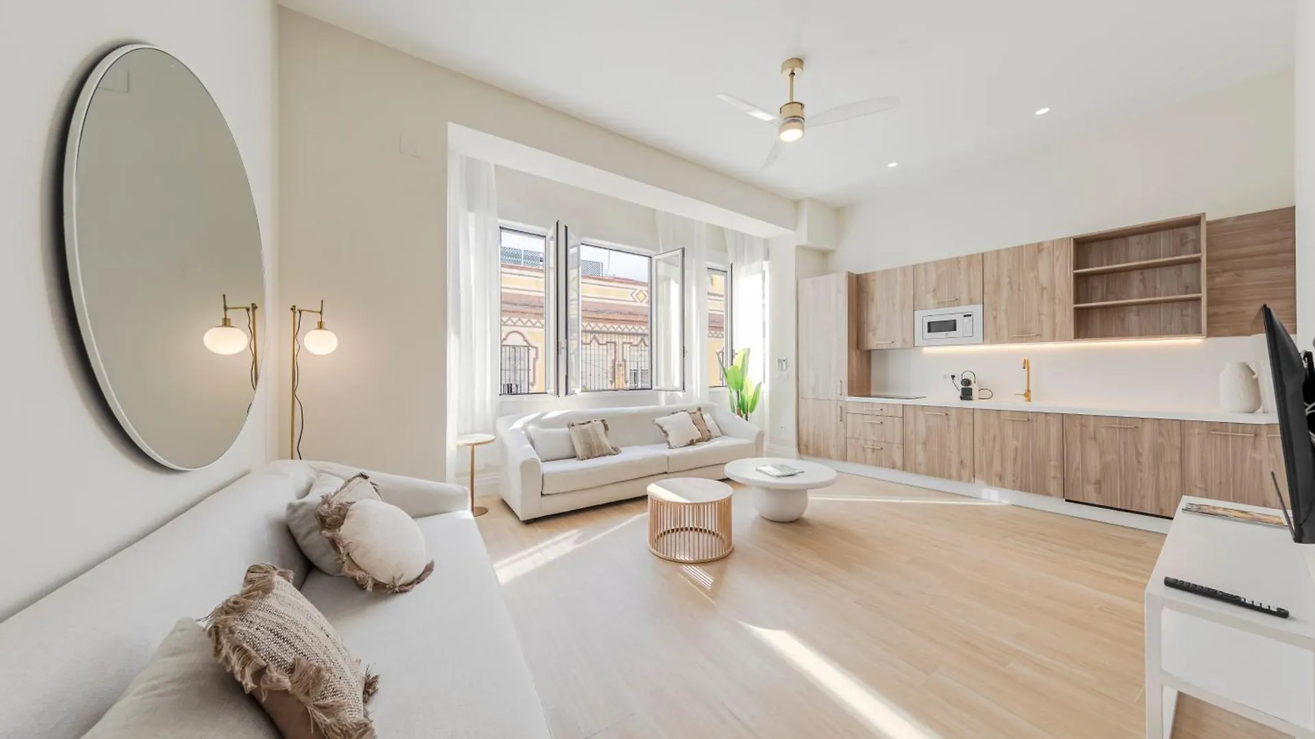 Isg Apartments Faustino 45 Seville